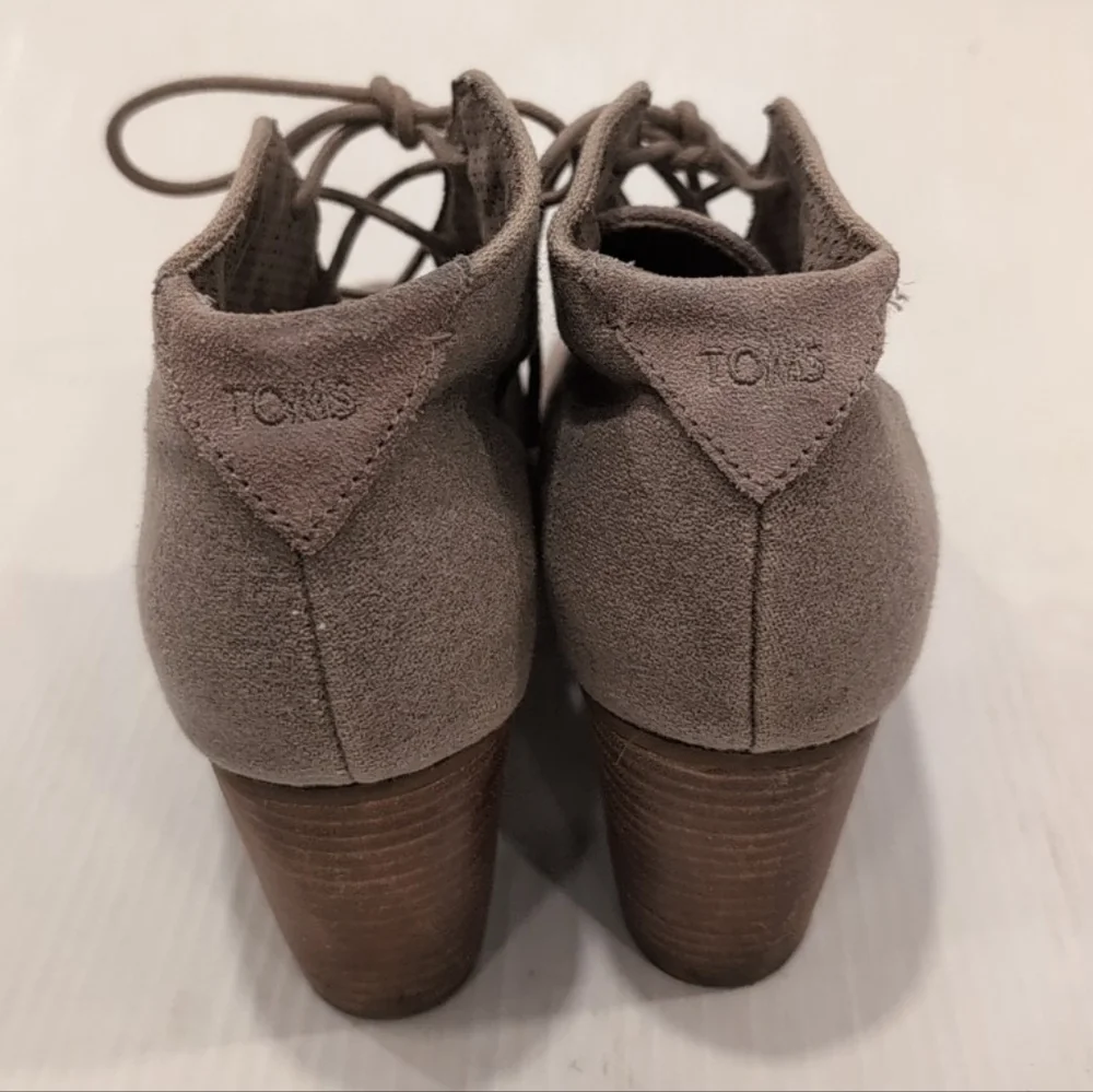 TOMS Lunata women's tan suede block heel lace-up oxford ankle booties size 8